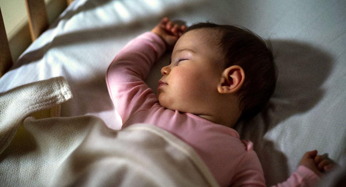 Какие фазы сна у грудного ребенка по месяцам  2021