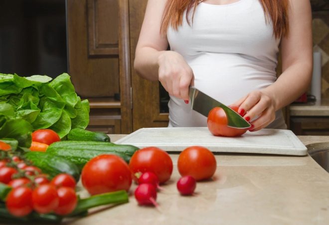 Все, что нужно знать о помидорах будущей маме