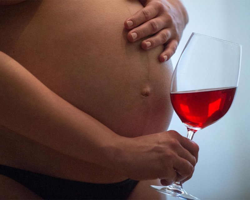 Алкоголь и беременность: мифы и правда