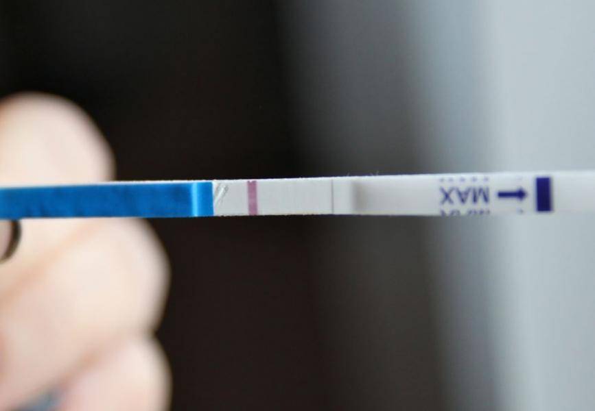 Тест на беременность: бледная полоска, слабо видна, что показывает, фото, отзывы