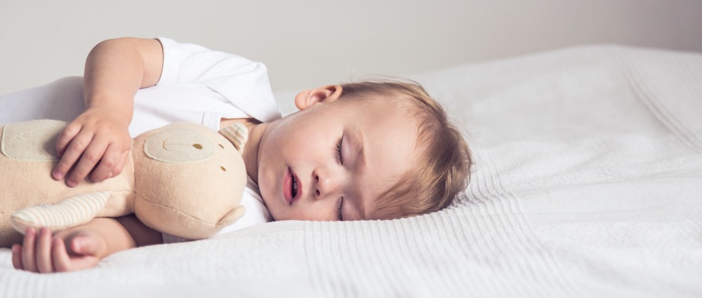 Из-за чего грудной ребенок плохо спит
