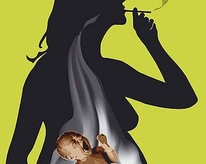 Можно ли курить кормящей маме?
