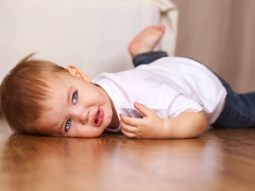 Детское нытье: 5 правильных стратегий реагирования