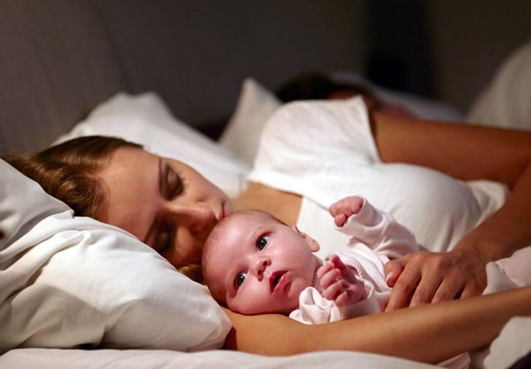 Попить, пописать и погладить спинку: почему ребенок не засыпает самостоятельно. ошибки ритуала отхода ко сну