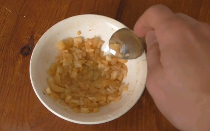 Как запечь яблоко в микроволновке для ребенка- рецепт пошаговый с фото