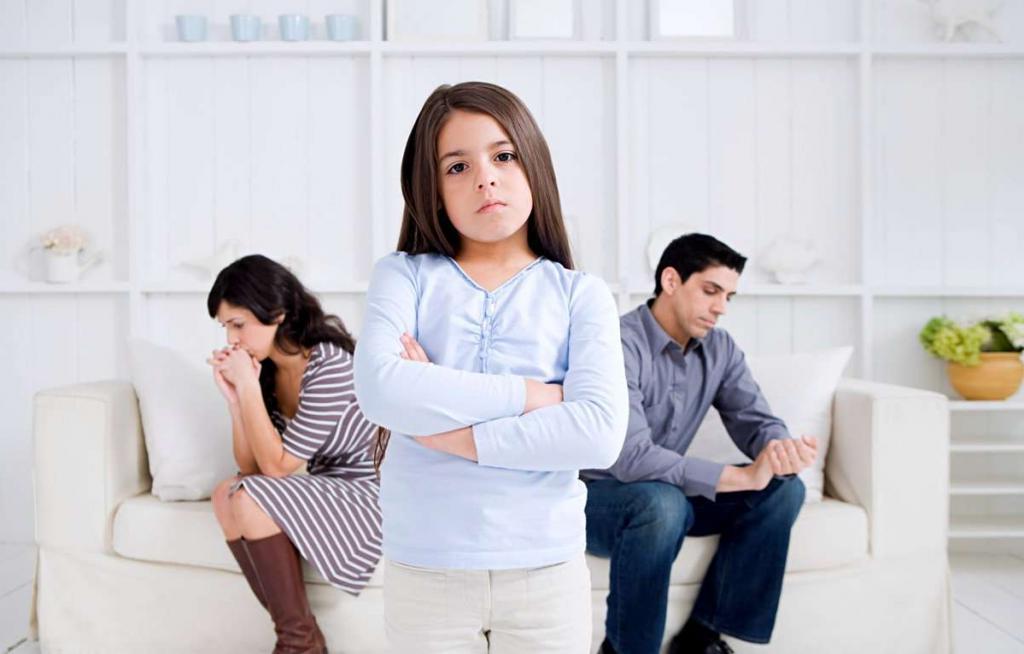 «тревожная мать — это уже мем». психолог алина рябый — о нереальных требованиях к родителям