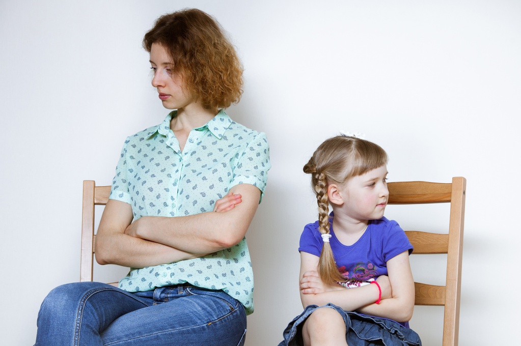 5 фраз, произнесенные родителями, которые могут навредить ребенку