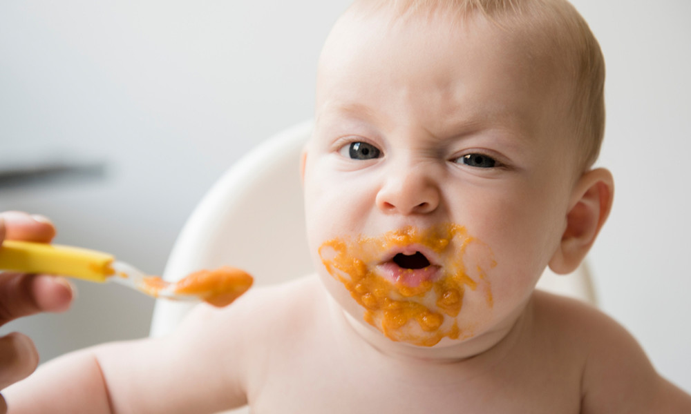 Как накормить малоежку. почему нельзя кормить ребенка под мультики