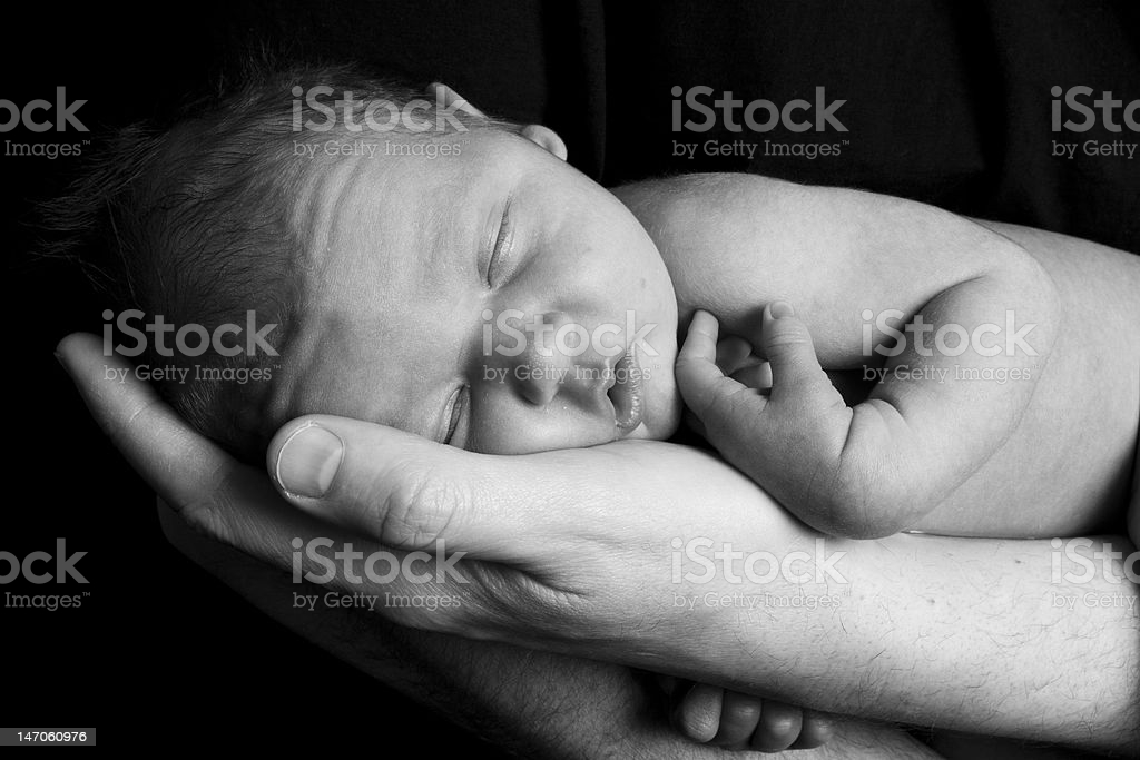К чему снится младенец на руках ?? подробное толкование