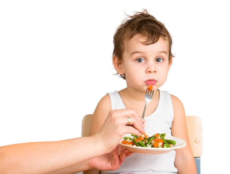 Ребенок отказывается от еды: что делать? 12 шагов