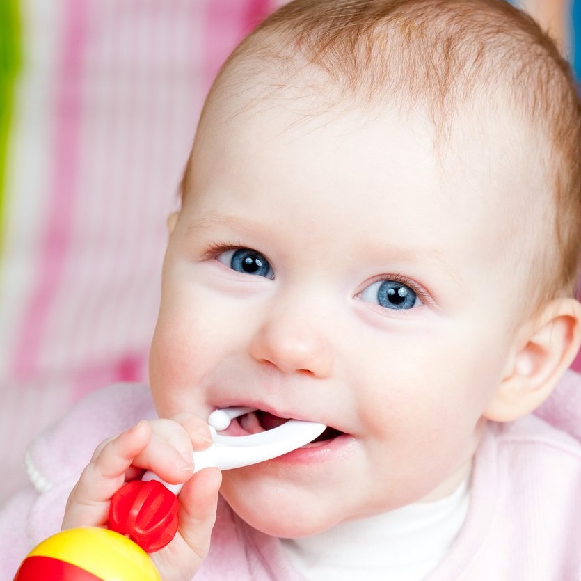Затрудненное прорезывание зубов у детей