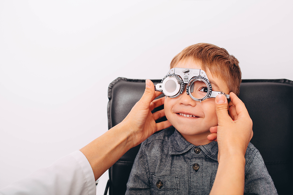 Нарушения зрения у взрослых и детей. онлайн с офтальмологами