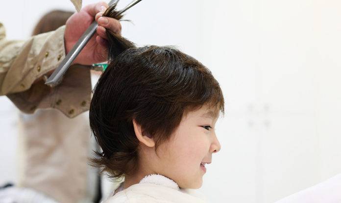 Стричь ли волосы ребенку в 1 год и до года – самое интересное….