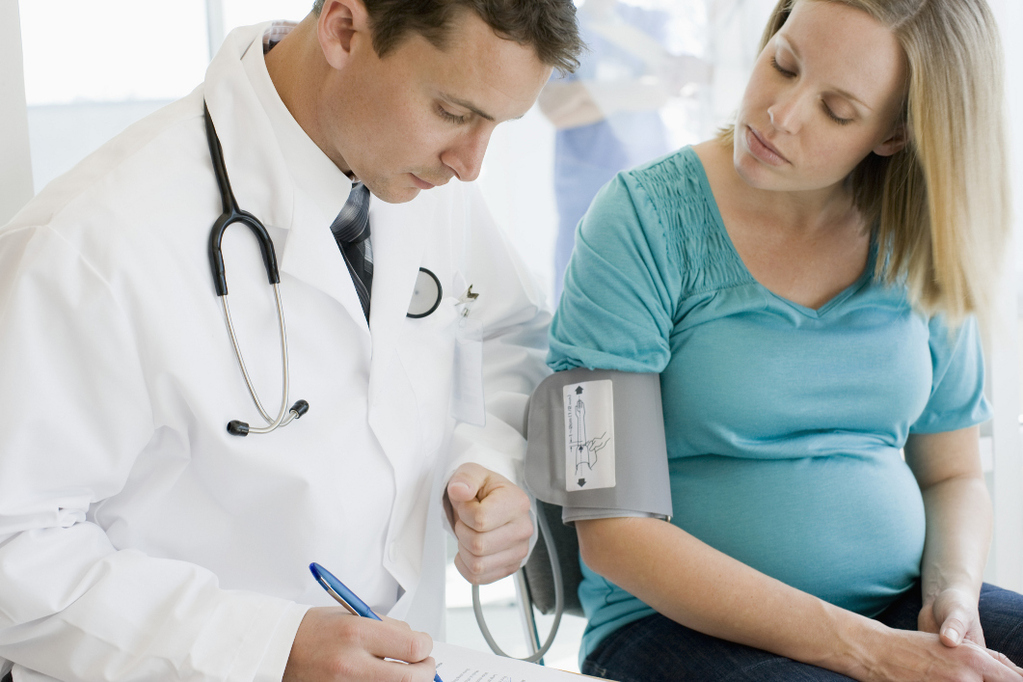 Акушер-гинеколог рассказал об опасностях преэклампсии для беременных