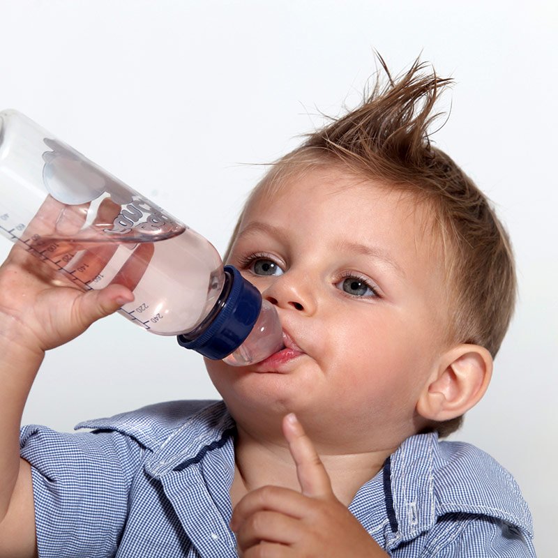Как отучить ребенка от бутылочки — 5 советов