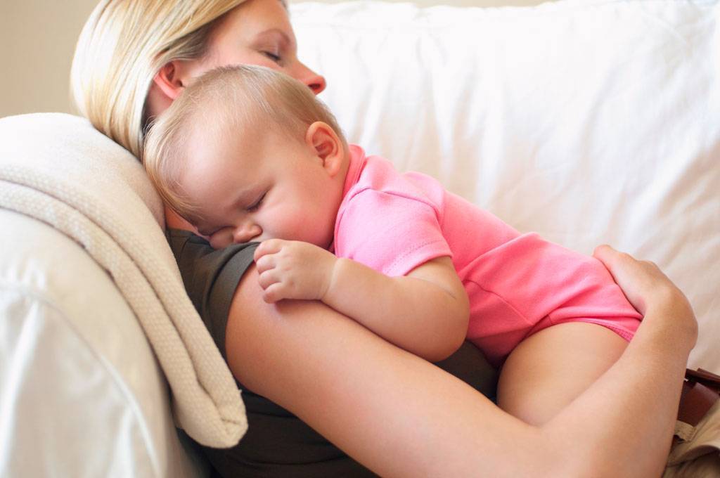 Как легко научить ребенка засыпать без долгого укачивания