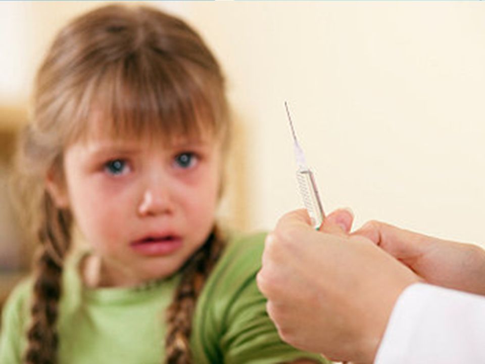 Почему массовая вакцинация «спутником» тревожит ученых