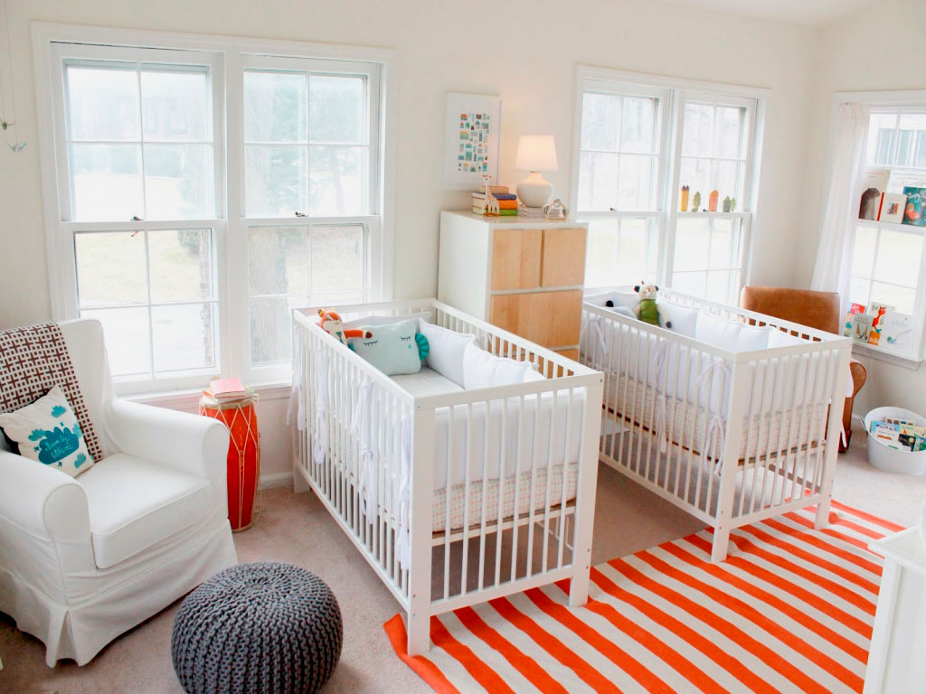 Кровать для двойни новорожденных — как организовать спальные места двойняшкам: варианты