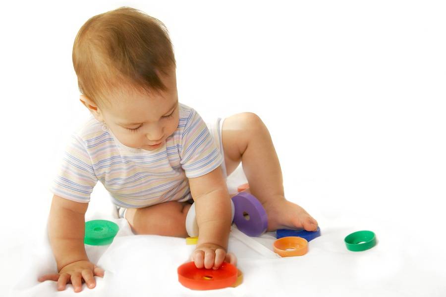 Игры с годовалым ребенком - как и во что играть? развивающие игры для детей 1 года