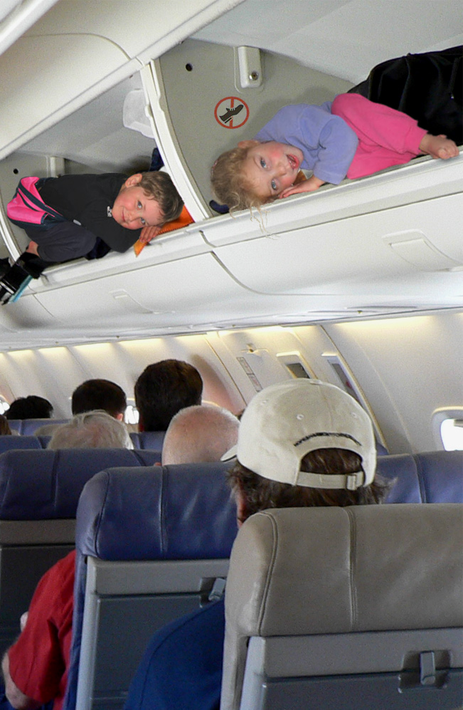Когда можно летать в самолете с грудничком: как подготовиться к полету