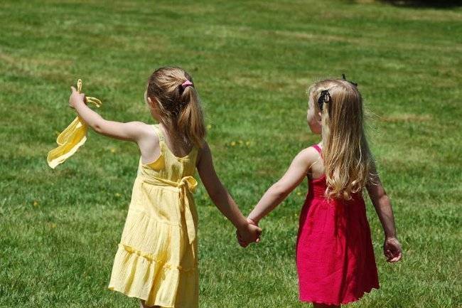 Воображаемые друзья детей − как реагировать родителям на такое поведение малыша?