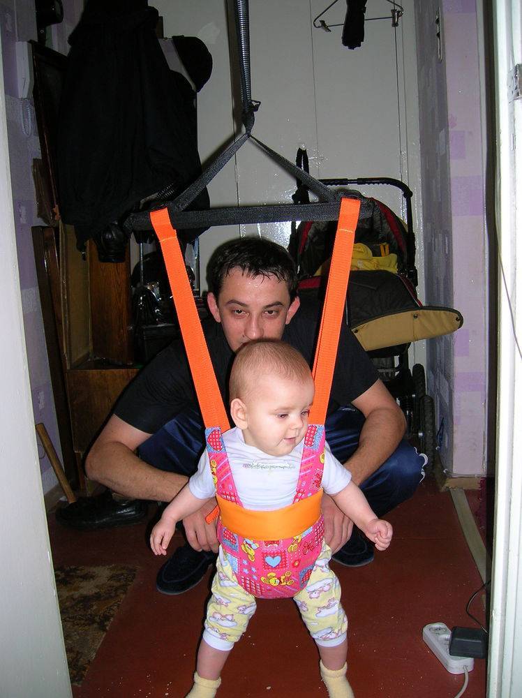 Прыгунки для детей - нужны или нет, со скольки месяцев, как правильно использовать - moy-kroha.info