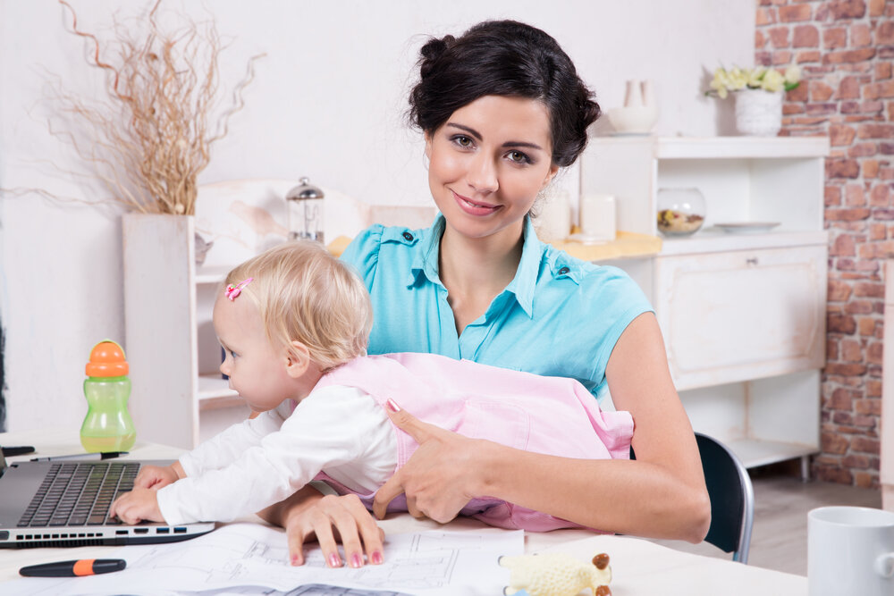 Как заработать мамам в декретном отпуске – 15 вариантов подработки дома