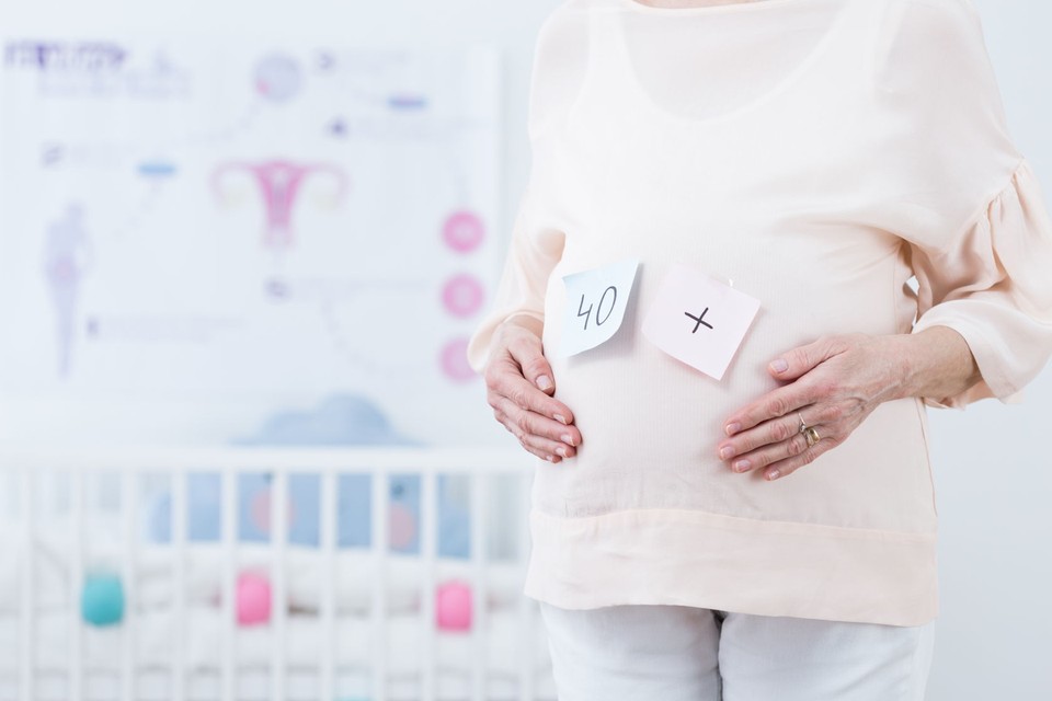 Как правильно подготовиться к беременности после 35 лет?