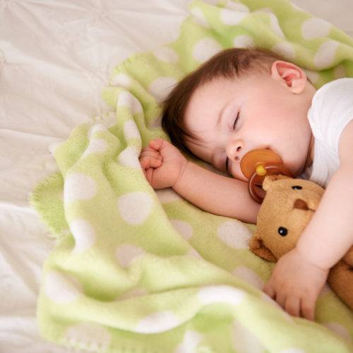 Что делать, если ребенок в 5 месяцев плохо спит