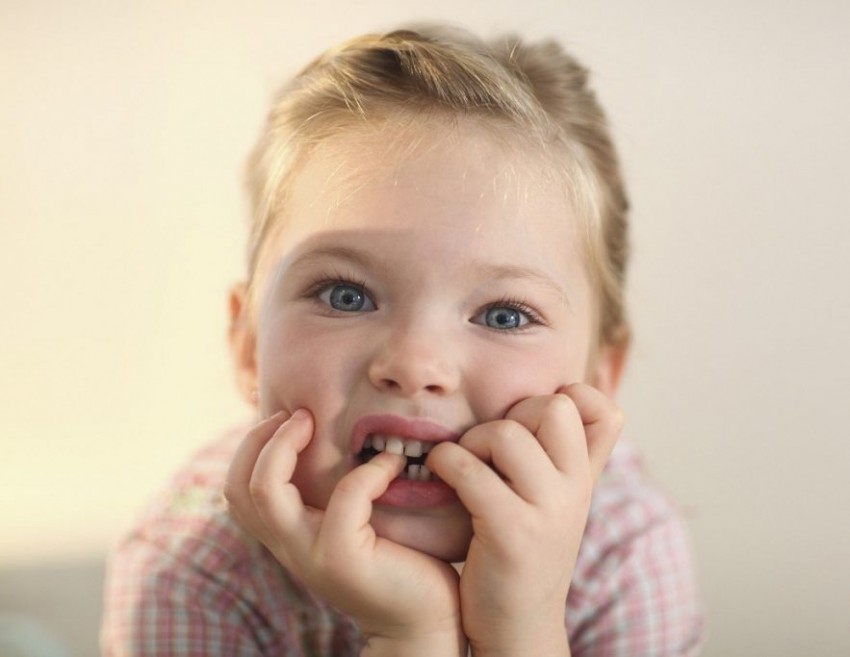 Как быстро отучить ребенка грызть ногти? Психолог Марина Романенко