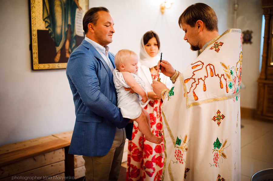 Кто может быть крестными у ребенка при крещении: как выбрать и кому нельзя