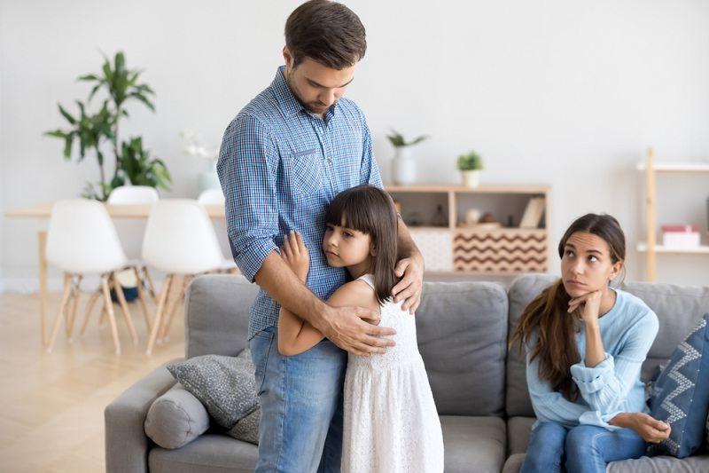 Как пережить развод с двумя детьми: 7 вариантов для мамы