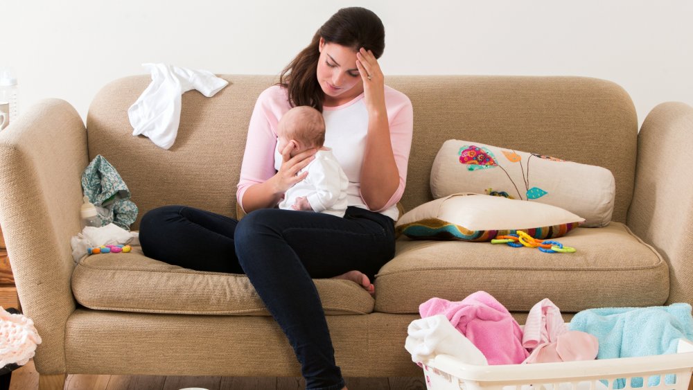 Как предупредить послеродовую депрессию: советы молодым мамам | гбу ро «оцозс и р»