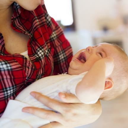 25 способов успокоить плачущего малыша