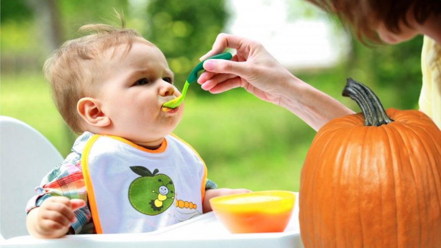 С какого возраста можно давать ребенку белокочанную капусту? сколько варить в супе, блюда для малышей до года