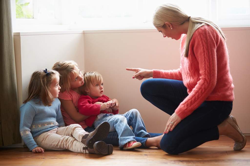 Маленькие манипуляторы: советы родителям, которые идут на поводу у ребенка