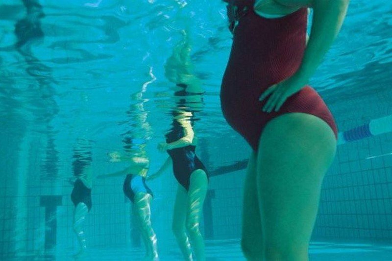 Польза плавания для беременных