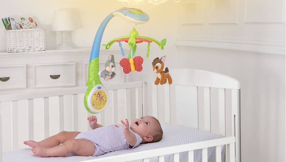 Как выбрать лучший модуль для новорожденных на кроватку, рейтинг и разновидности