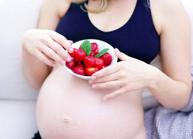 Всем ли можно ягодку земляничку при беременности