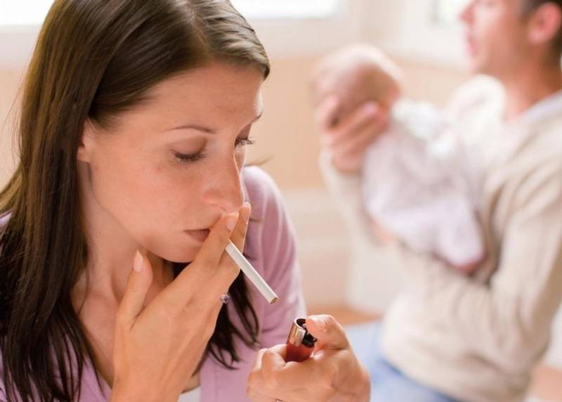 Можно ли кормящей матери курить сигареты: последствия для детей | салид