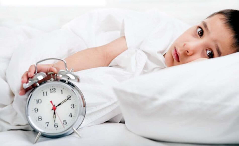 Недосып у ребенка: как проявляется?