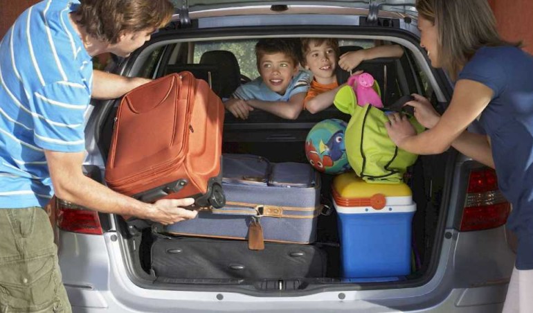 Путешествие с детьми на машине: лайфхаки и советы