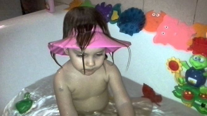 Как приучить малыша мыть голову без слёз - рождение ребенка