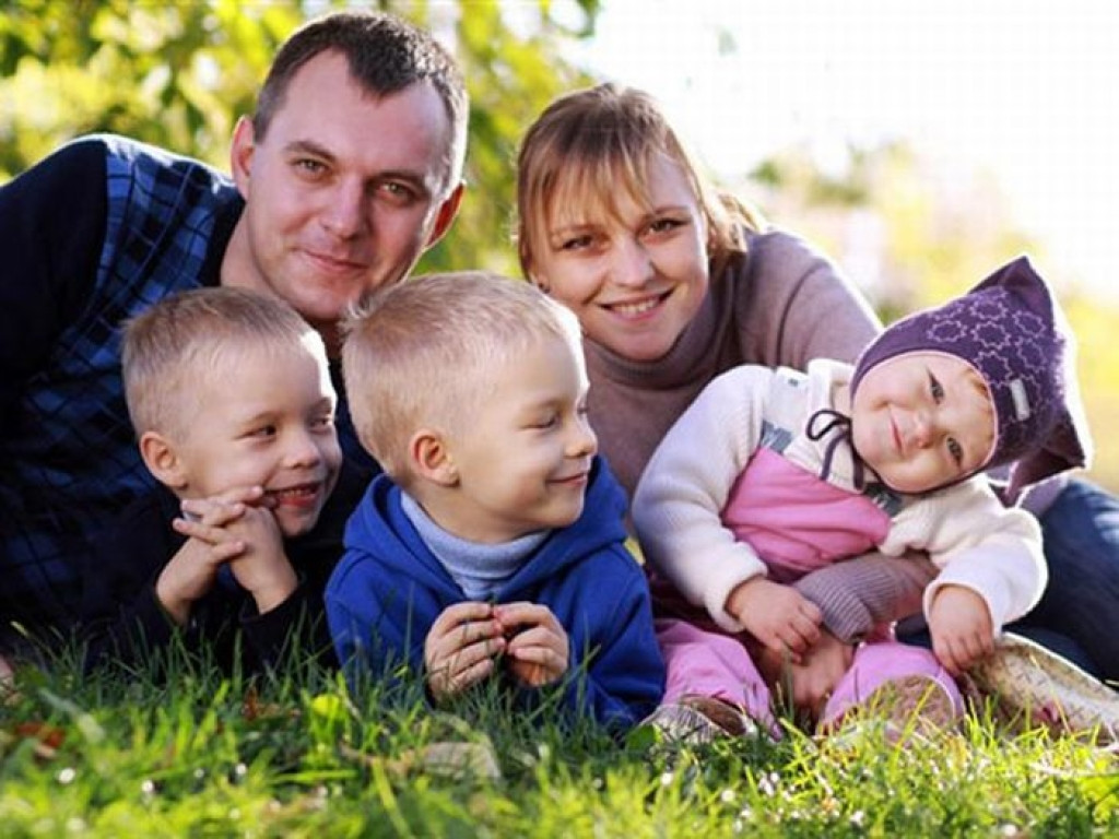 Почему многодетная семья – это печально, а не круто | brodude.ru