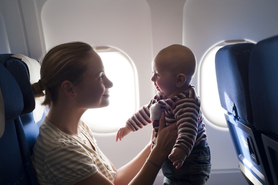 Подготовка к перелету с ребенком: советы путешественников с детьми