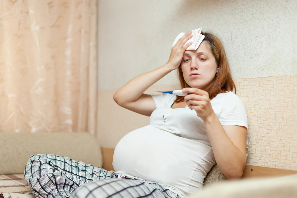 Простуда при беременности: как лечить, и чем она опасна