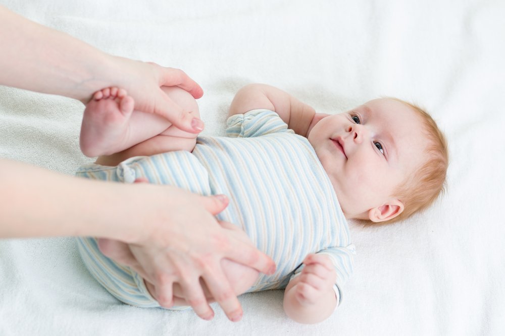 Лекарства от коликов у новорожденных: обзор лучших средст от спазмов в животике