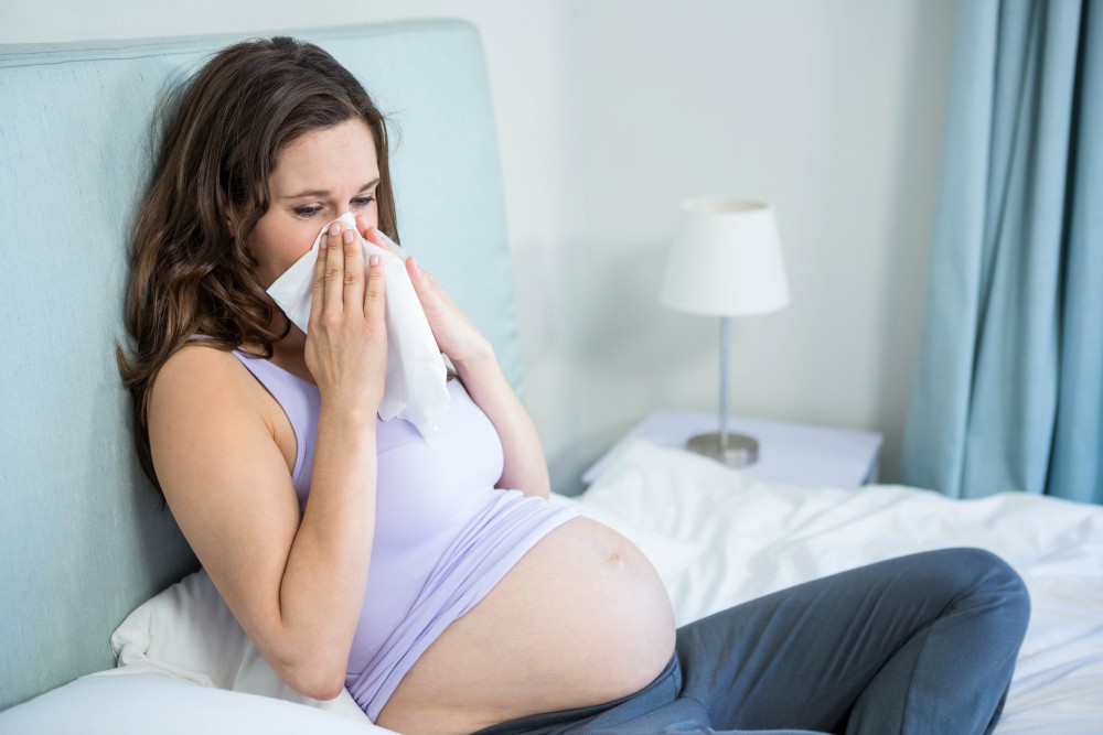 Как лечить простуду при беременности. клиника «9 месяцев»