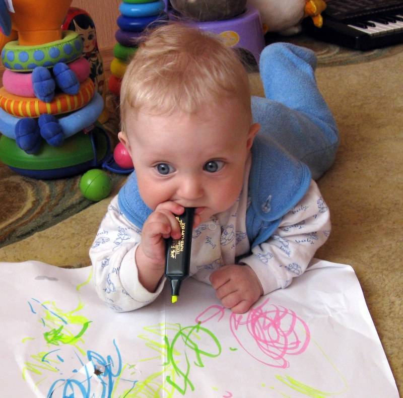 Как развивать ребенка в 3 месяца: полезные игры и занятия