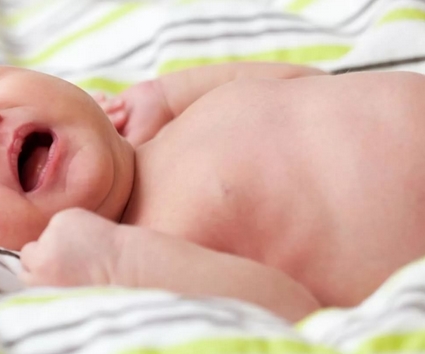 Газоотводная трубка для новорожденных: действительно ли она необходима вашему малышу?